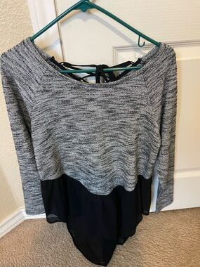 Gianni Bini Gray & Black Layered Knit Top
